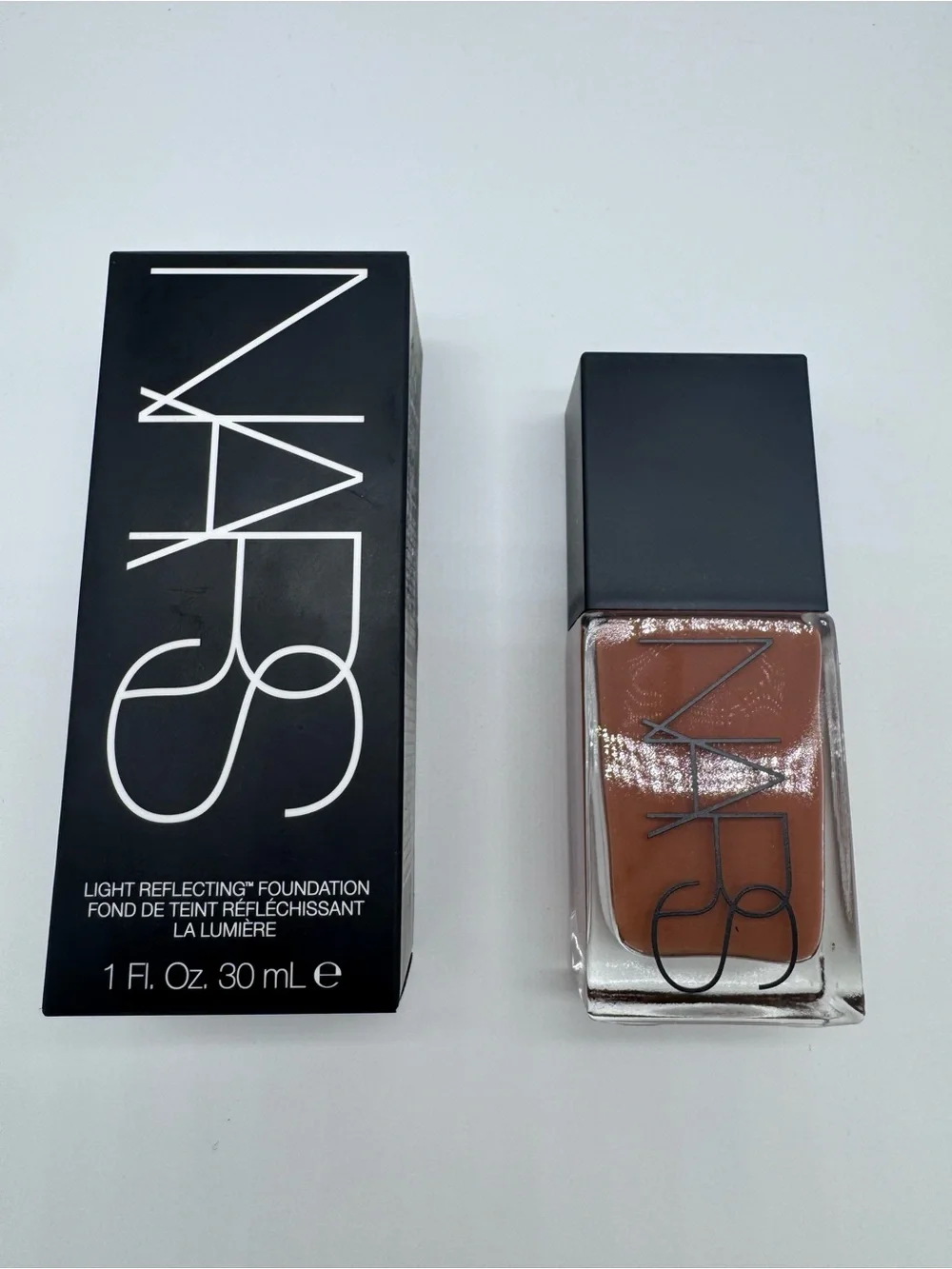 NARS Light Reflecting Foundation - Deep 2.5 La Serena (Rich Brown)